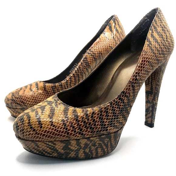 STUART WEITZMAN BROWN & BLACK LEATHER ANIMAL PRINT SNAKESKIN EMBOSSED HEELS (9)